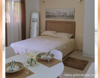 Апартаменти GaBi, частни квартири в града Tivat, Черна Гора - Studio GaGa